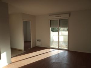 EYSINES BOURG- Agreable t3 bis avec terrasse+ parkings box ssol