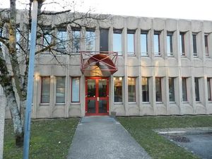 Dpt Isère (38)  à louer bureaux 138 m² à MEYLAN