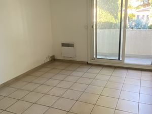 Location Appartement 1 pièce 31m² MONTPELLIER 34000