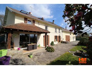 COMPLEXE TOURISTIQUE SUR 21 hectares clôt dont un Etang