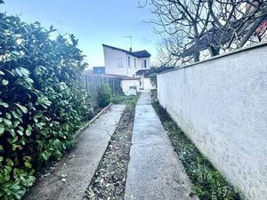 Sainte-Geneviève-des-Bois (91700)