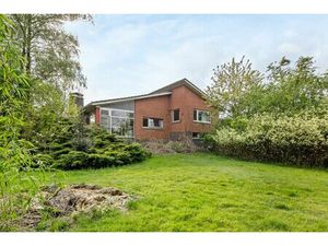 BUNGALOW MET POTENTIEEL OP TOPLOCATIE 23a97ca