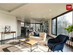 Energiezuinige en lichtrijke penthouse met 3 terrassen en prachtig uitzicht