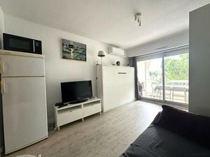 La grande Motte : Exclusivité : Quartier prisé   Studio vue pinède avec terrasse