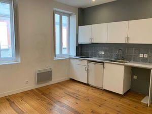 T2 AVEC CAVE / ST AUBIN