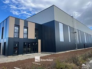 A vendre - Bâtiment d'activités neuf sur la Zi Mi-Plaine - Genas