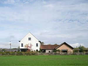 Instapklare woning met EPC A en panoramisch uitzicht op de velden in Ursel