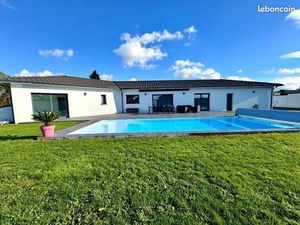 Maison 6 pièces 222m2 avec piscine