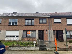 ERPE-MERE - Gezinswoning met potentieel nabij station Burst