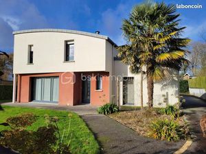 Maison 7 pièces 176 m²