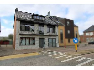 Instapklare gezinswoning met apart bijgebouw met eigen voorzieningen  4 slaapkamers en inp