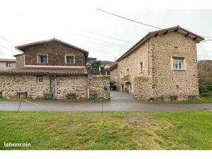 Maison 7 pièces 222 m²