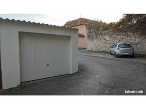 ◊ Garage Sainte-Famille / Lycée Victor Hugo - 15m2