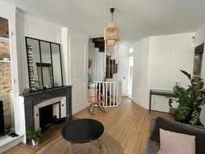 Rare en plein centre de Chasselay : charmante maison de ville avec cachet – 4 pièces  72 m