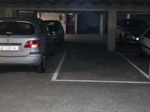 Parking pantin