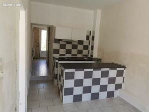 LOCATION APPARTEMENT 40m2 - REMOULINS 30210 - DISPONIBLE A PARTIR JANVIER 26