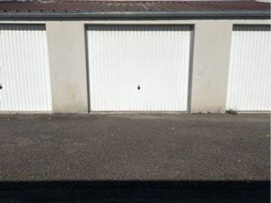 Garage à louer