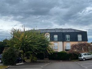 Studio meublé 22M² en rez-de-chaussée avec jardin privé de 16m² + Parking