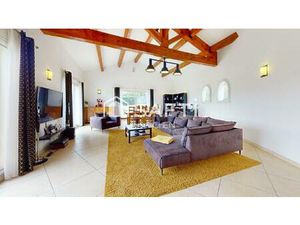 Vente maison 10 pièces 321 m² Arles (13200)