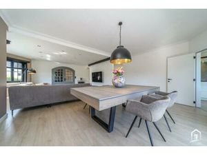 Villa te koop in Wieze