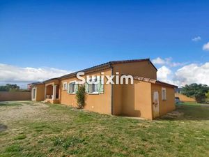 Maison de plain pied  4 chambres  garage  beau jardin