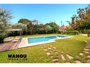Maison provençale 5 chambres avec piscine et garages à Mougins