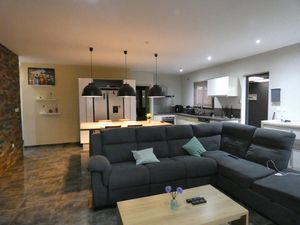 97421 Les Makes villa de 2016 T4 env 76 m2 plus 2 terrasses env 40m² sur 454 m² terrain cl