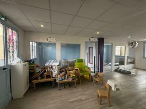 Bureaux d'environ 240 m² à louer à Wissous (91)