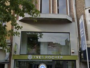 HANDELSGEBOUW STATIELEI! 43