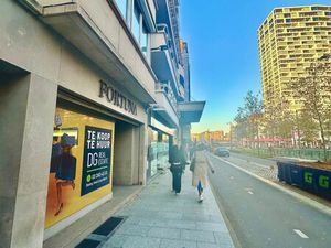 Commercieel gelijkvloers te huur