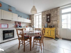 Vente maison 4 pièces 106 m² à Le Château-d'Oléron (17480)  369 600 €