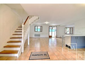 Maison T4 de 102 28 m2 avec jardin et garage