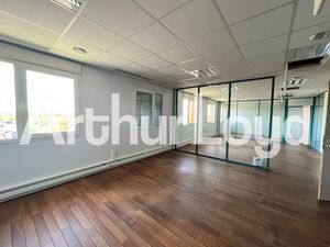 BUREAUX A LOUER CAEN NORD 457.45M²