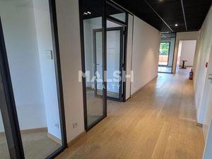 Bureaux à CONDRIEU - A VENDRE OU A LOUER - 375 m² divisibles à partir de 70 m²