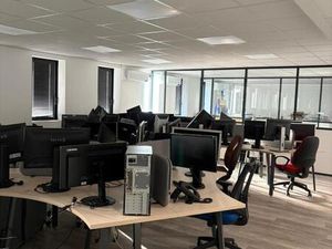 BUREAUX A LOUER - Nanterre - Bail 3/6/9