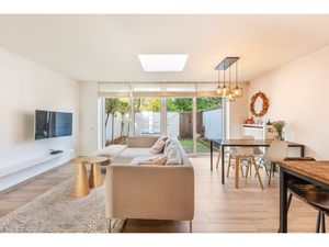 Huis te koop in Brasschaat met 4 slaapkamers