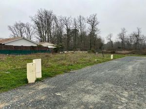 Vente terrain 582 m² Madirac (33670)