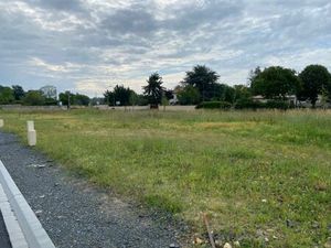 Vente terrain 553 m² Saint-Savin (33920)