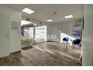 Local commercial- Alexandre Dumas