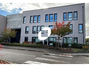 A LOUER  IMMEUBLE MODERNE