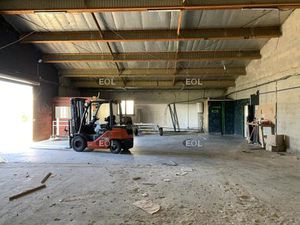 A Vendre - Locaux d'activités et bureaux - Peyrolles-en-Provence