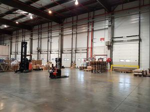 Entrepôt logistique