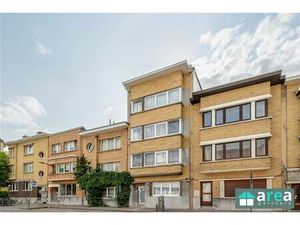 Commercieel te koop in Borgerhout met 8 slaapkamers