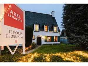 Huis te koop in Sint-Niklaas met 5 slaapkamers