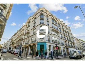 A LOUER  IMMEUBLE HAUSSMANNIEN