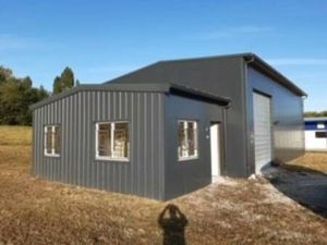 Local d'activités à vendre