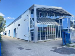 Bâtiment indépendant Lyon est