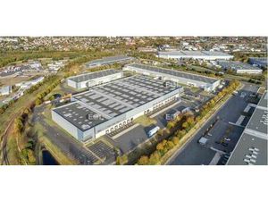 A LOUER-Entrepot 5 978 m²