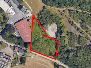 Terrain à vendre à Rue Fabrique à l'Huile 1 Ans (RBU85511)