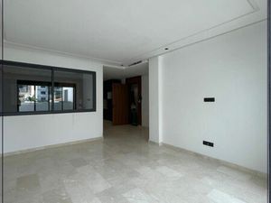 Studio 14 : Studio moderne à vendre à Quartier Les Princesses